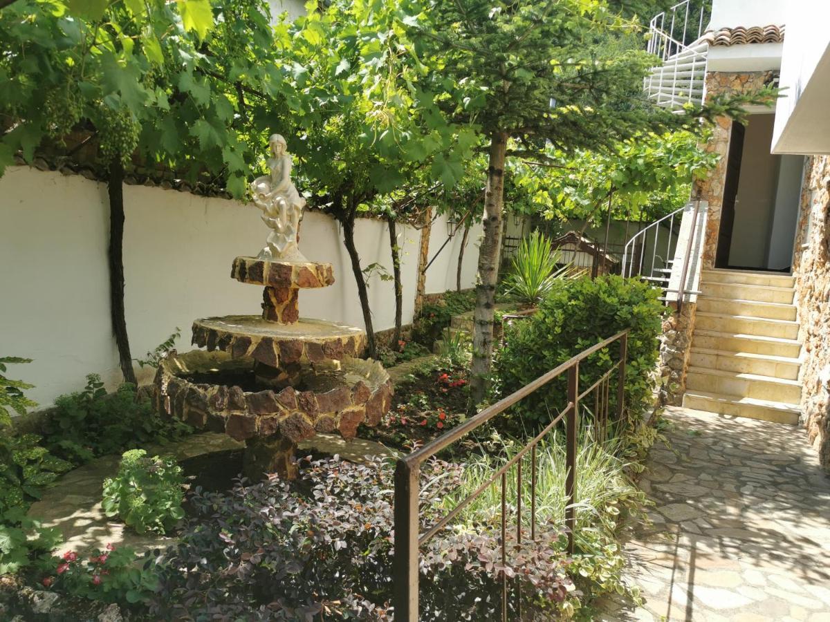 Villa Marieta Guesthouse Балчик Екстер'єр фото