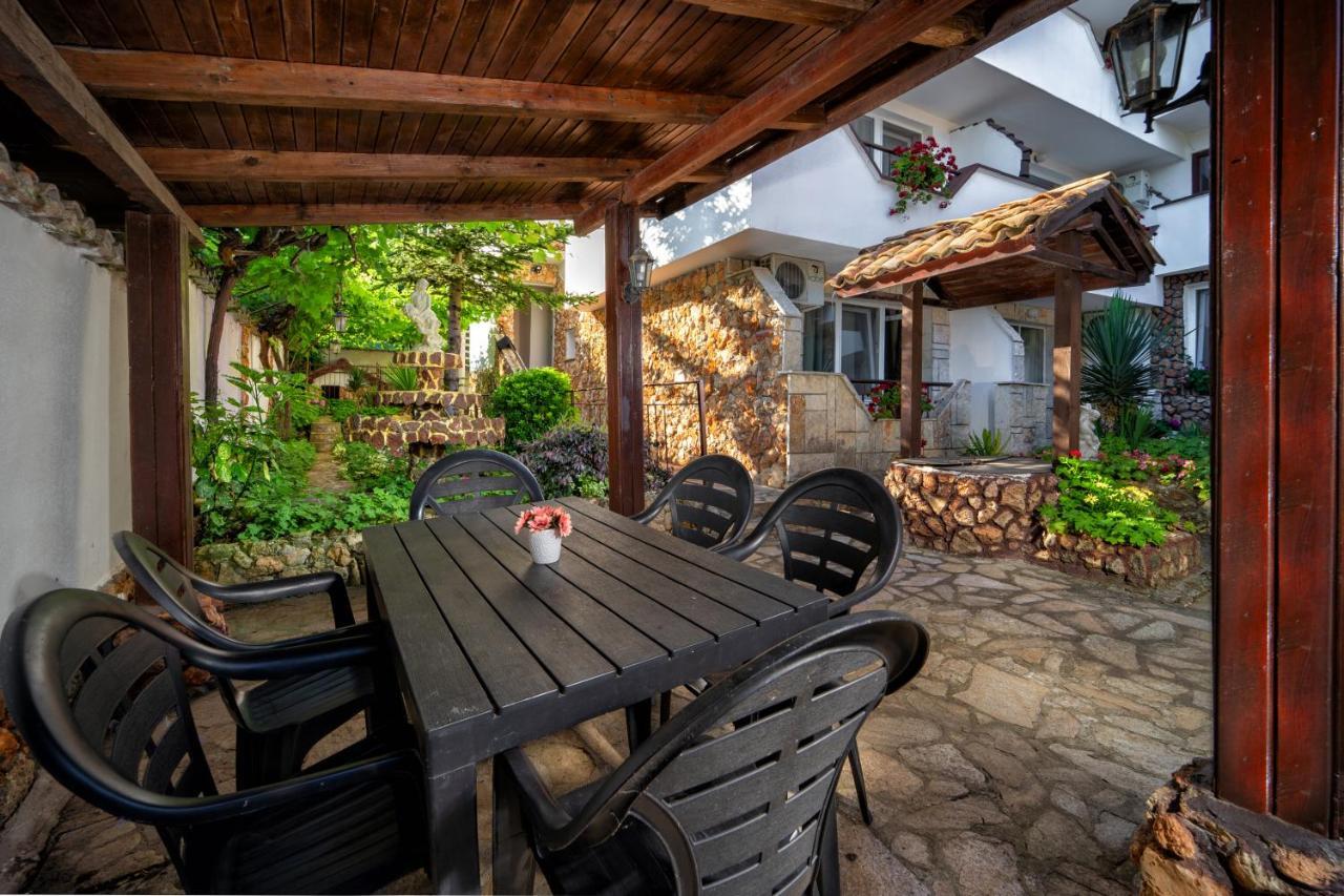 Villa Marieta Guesthouse Балчик Екстер'єр фото