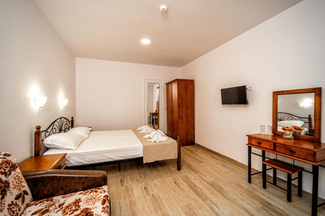 Villa Marieta Guesthouse Балчик Екстер'єр фото