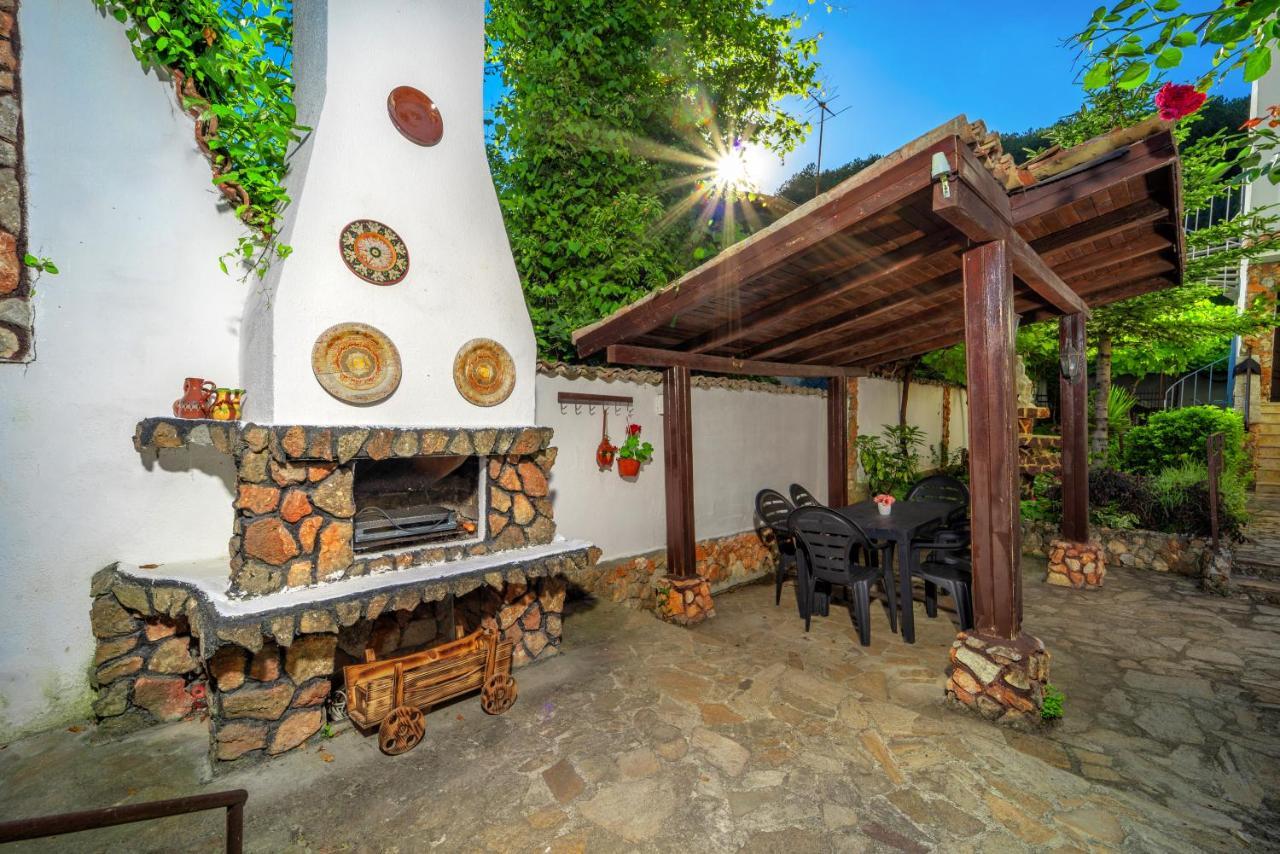 Villa Marieta Guesthouse Балчик Екстер'єр фото