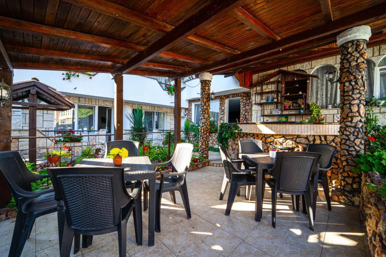 Villa Marieta Guesthouse Балчик Екстер'єр фото